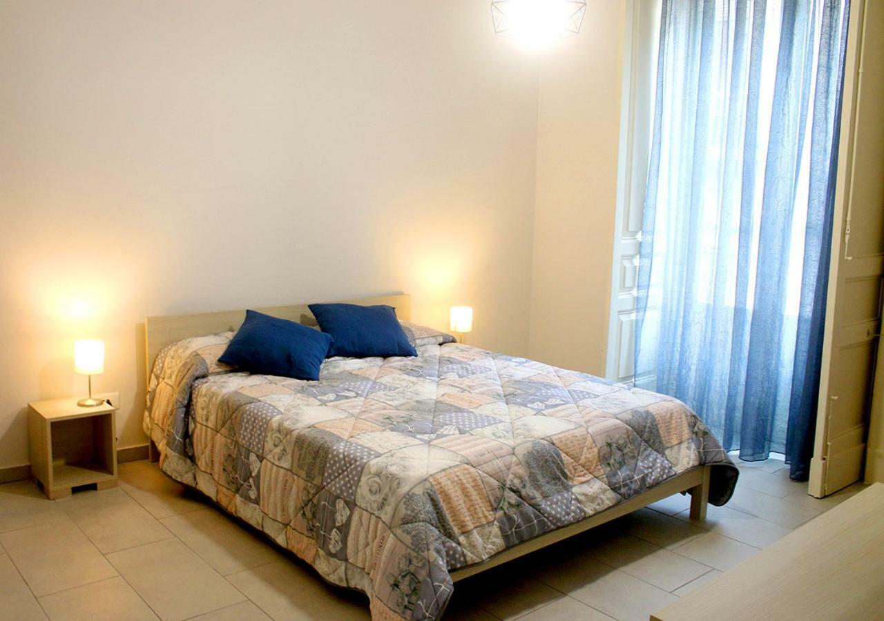 Sicilia Casa Vacanza Apartment คาตาเนีย ภายนอก รูปภาพ